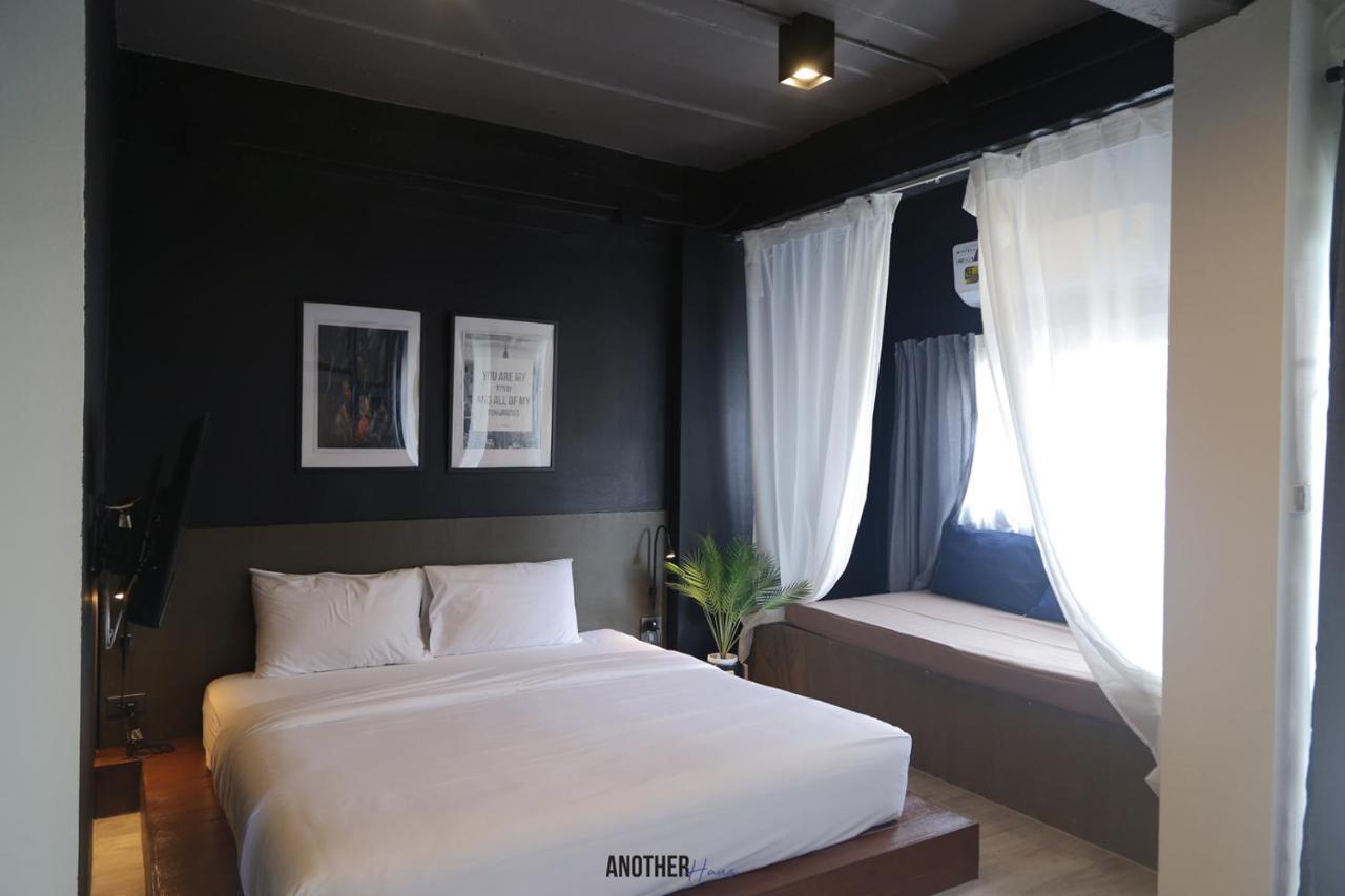 Another Haus Bangkok Exterior photo