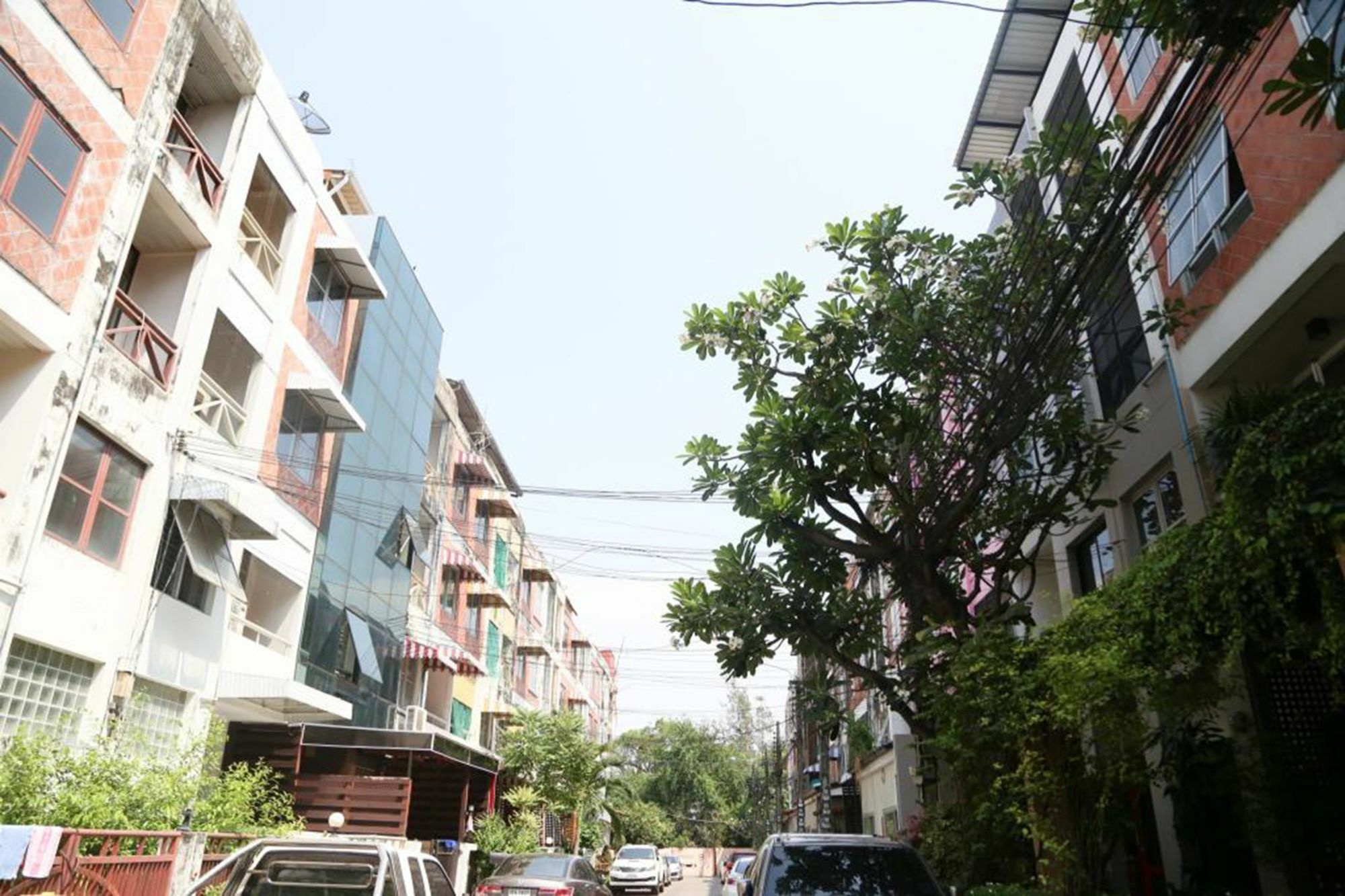 Another Haus Bangkok Exterior photo